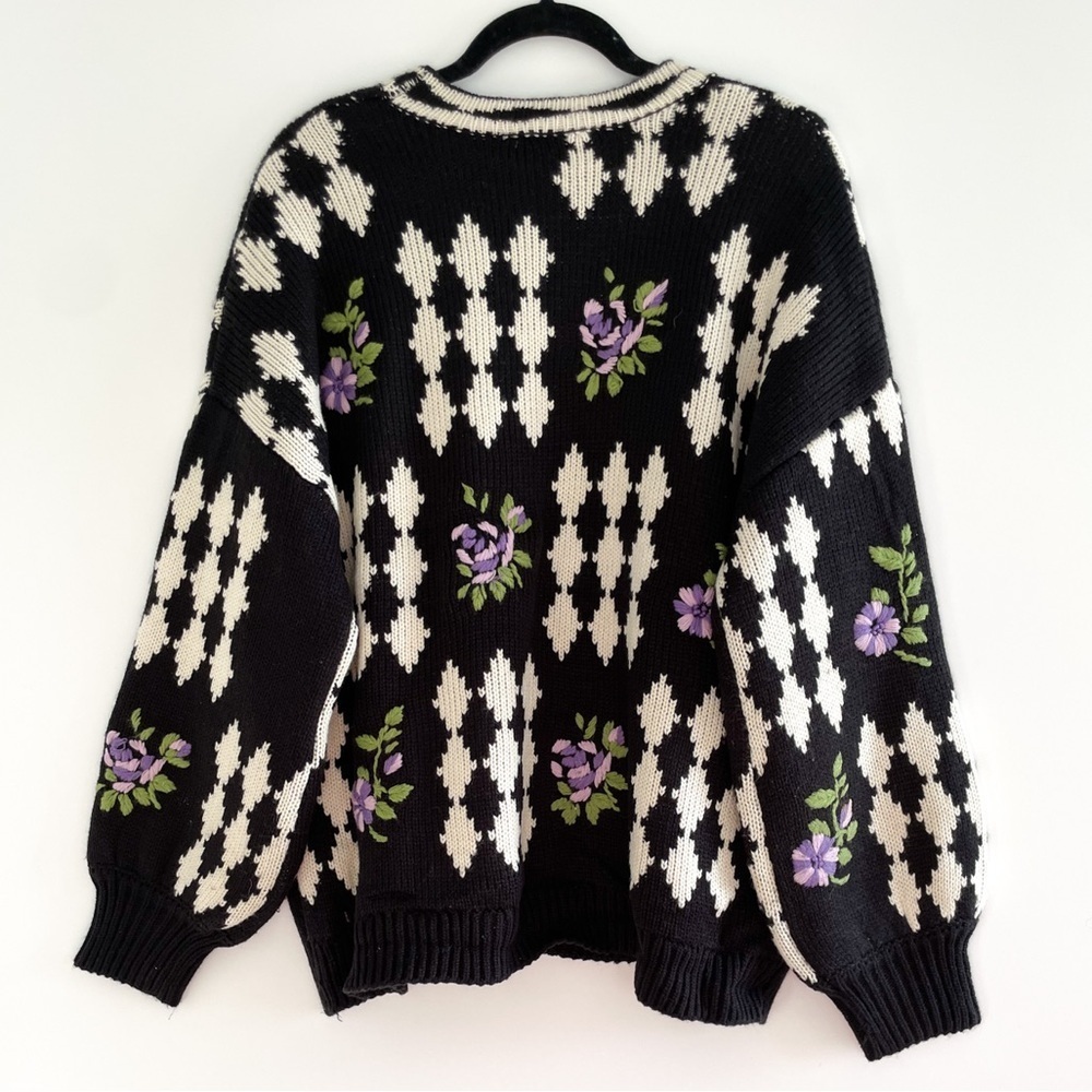 Zara Black and White Sweater with Purple Floral Design - Picture 6 of 8